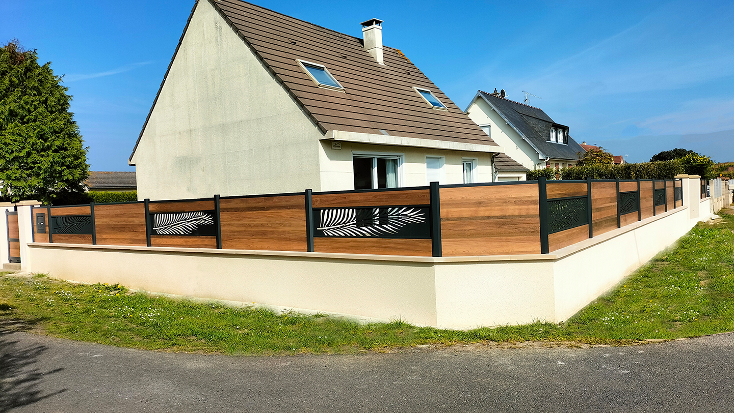 cloture-teck-lames-déco-aluminium-palme