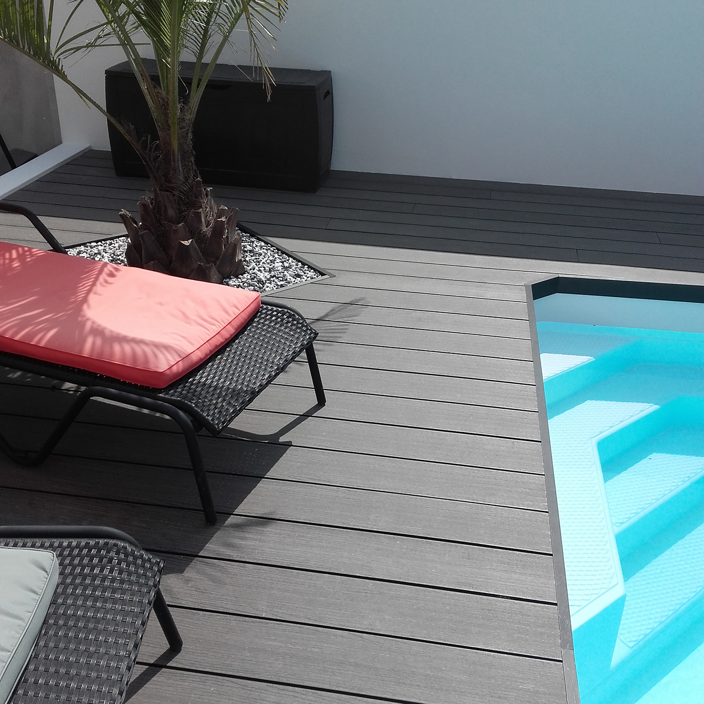 terrasse composite avec cornière aluminium noir